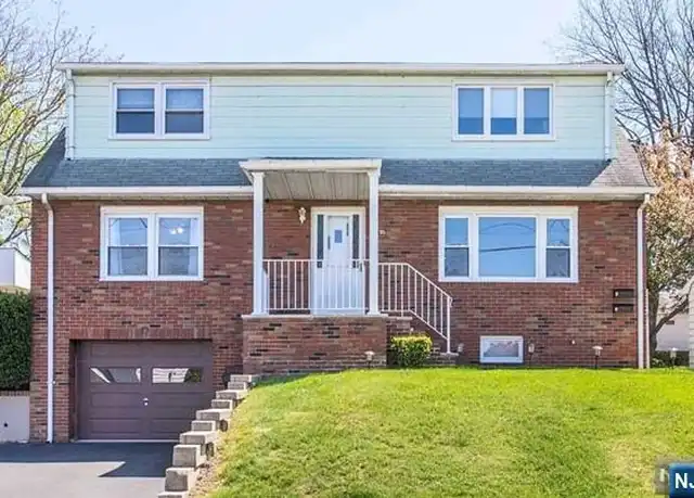 Property at 95 Maple Ave, Woodland Park, NJ, 07424, 2 beds, 1 bath, [object Object]