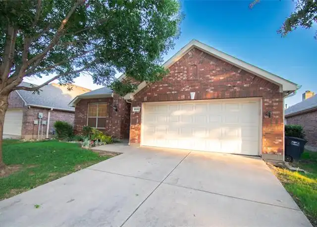 Property at 4616 Daisy Leaf Dr, Fort Worth, TX, 76244, 3 beds, 2 baths, [object Object]