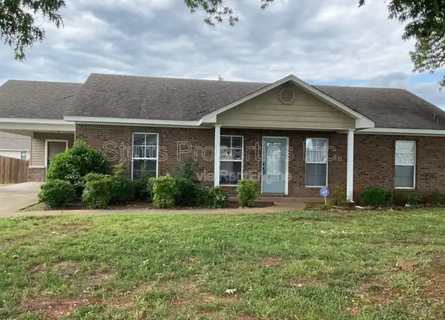 Property at 307 Monroe Ave, Muscle Shoals, AL, 35661, 3 beds, 2 baths, [object Object]