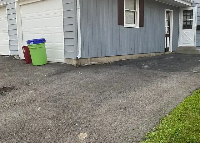 Property at The Brookfield Hills Townhomes - 1345 Dover Pl, Brookfield, WI, 53005, 3 beds, 1.5 baths, [object Object]