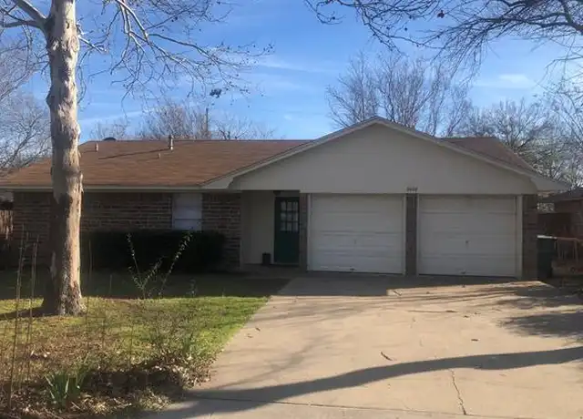 Property at 3408 Kingfisher Ln, Denton, TX, 76209, 3 beds, 2 baths, [object Object]