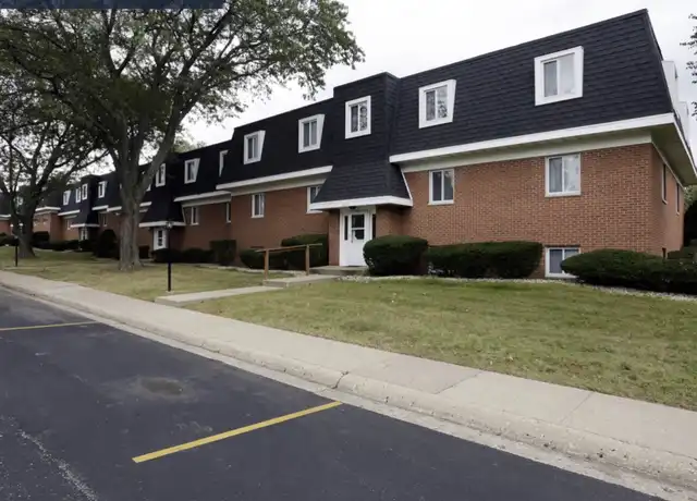 Property at 1308 W Covington Ct Unit 7, Peoria, IL, 61614, 2 beds, 1 bath, [object Object]