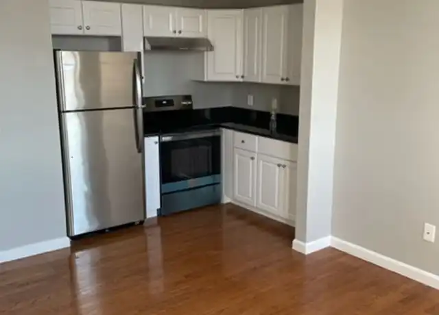 Property at 7 Central St Apt 306, Peabody, MA, 01960, 1 bed, 1 bath, [object Object]
