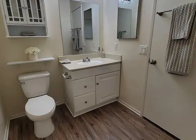 Photo of 1314 N Harbor Blvd, Santa Ana, CA 92703