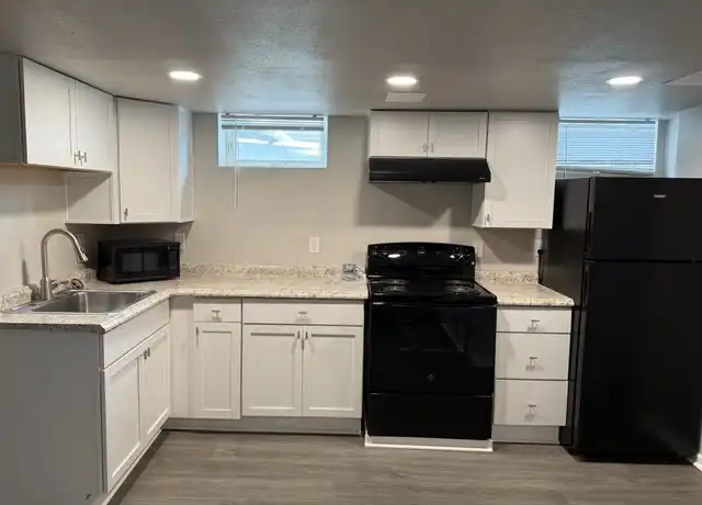 Property at 900 S 6th St Unit 5, Milwaukee, WI, 53204, 1 bed, 1 bath, [object Object]