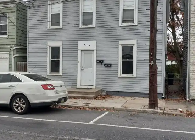 Property at 517 Salem Ave Apt B, Hagerstown, MD, 21740, 2 beds, 1 bath, [object Object]
