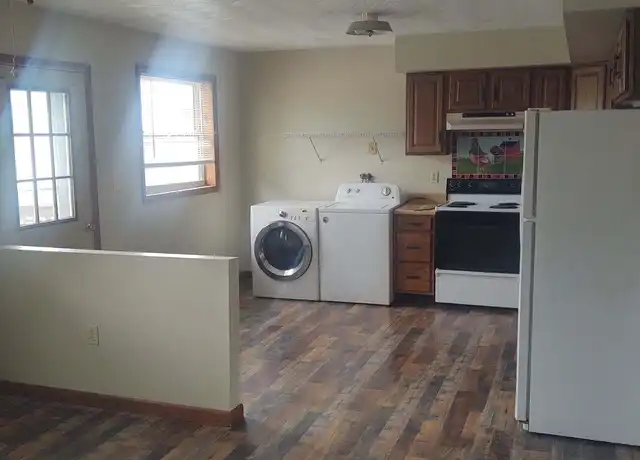 Property at 425 W 8th St Unit 1, West Wyoming, PA, 18644, 2 beds, 1 bath, [object Object]