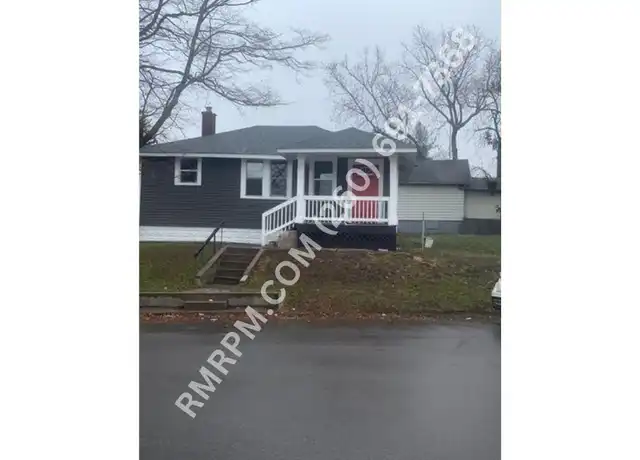 Property at 1325 Warren St, Fort Wayne, IN, 46803, 3 beds, 2 baths, [object Object]