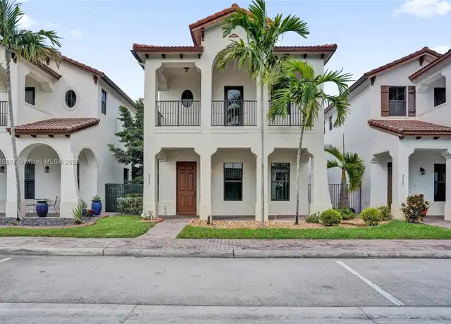 Property at 8387 NW 38th St, Pembroke Pines, FL, 33024, 4 beds, 2.5 baths, [object Object]