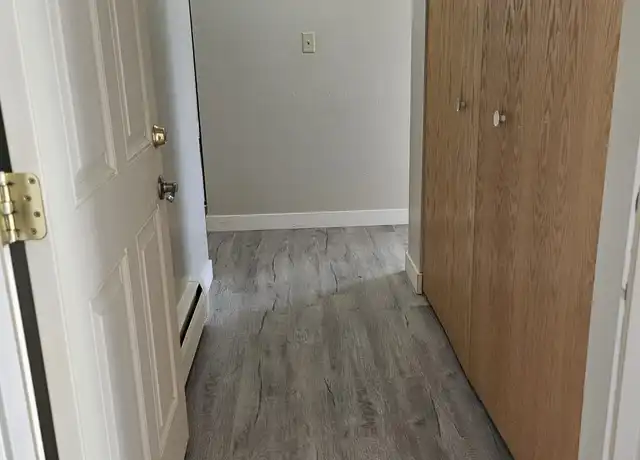 Property at 2055 Blairs Ferry Rd NE Unit W3, Cedar Rapids, IA, 52402, 1 bed, 1 bath, [object Object]