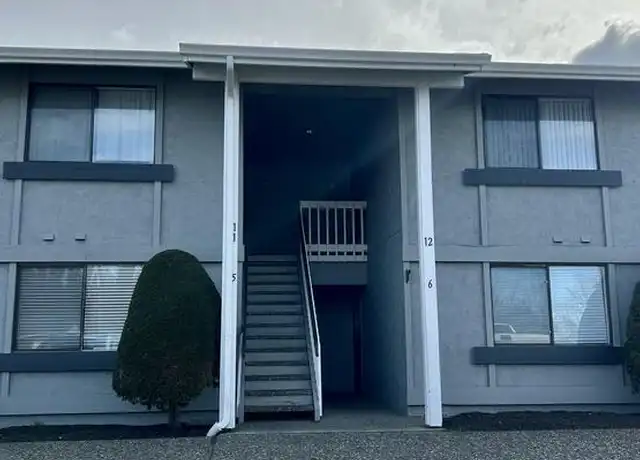 Property at 111 W 3rd St Unit 4, Everson, WA, 98247, 1 bed, 1 bath, [object Object]