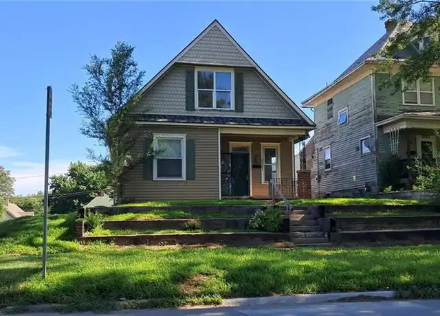 Property at 3221 Mitchell Ave, Saint Joseph, MO, 64507, 5 beds, 1 bath, [object Object]