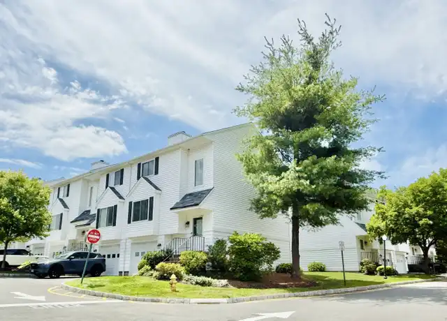 Property at 10 South St #90, Danbury, CT, 06810, 2 beds, 1.5 baths, [object Object]
