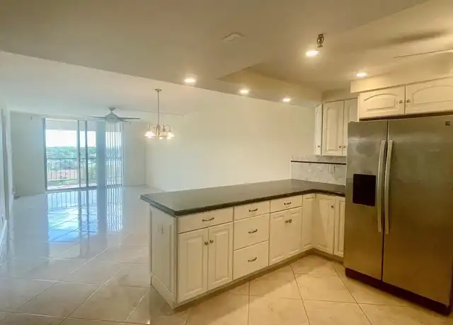 Property at 2430 DC Country Club Blvd, Deerfield Beach, FL, 33442, 2 beds, 2 baths, [object Object]