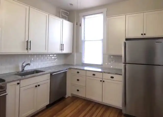 Property at 336 W Dickens Ave Unit 07, Chicago, IL, 60614, 3 beds, 1 bath, [object Object]