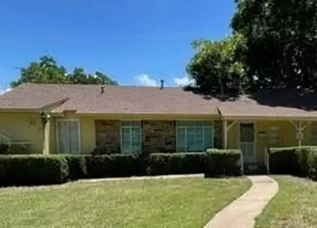 Property at 1737 Oakland Blvd, Fort Worth, TX, 76103, 3 beds, 2 baths, [object Object]