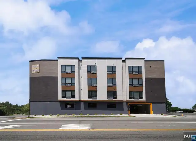 Property at 401 E Central Blvd Unit 2A, Palisades Park, NJ, 07650, 1 bed, 1.5 baths, [object Object]