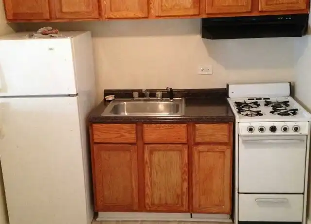 Property at 12500 Lincoln St Unit 4, Calumet Park, IL, 60827, 0 beds, 1 bath, [object Object]