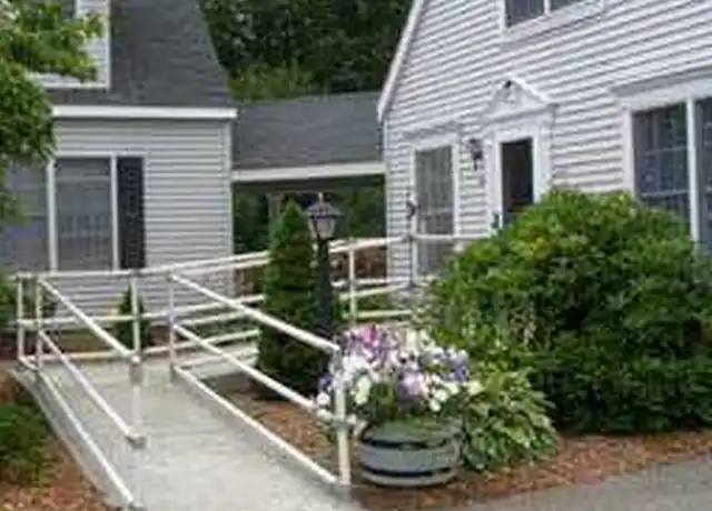 Property at Deerfield Village - 10 King Arthur Dr, Niantic, CT, 06357, 2 beds, 1 bath, [object Object]