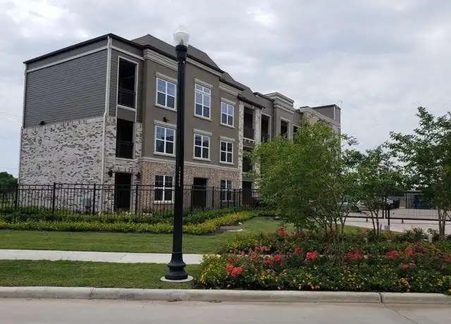 Property at 1819 Fannin Speedway, Houston, TX, 77045, 1 bed, 1 bath, [object Object]