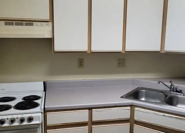 Property at 519 N 3rd St Unit 17, Marshalltown, IA, 50158, 1 bed, 1 bath, [object Object]