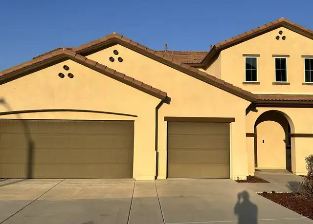 Property at 26410 Plumcot Dr, Corona, CA, 92883, 5 beds, 3 baths, [object Object]