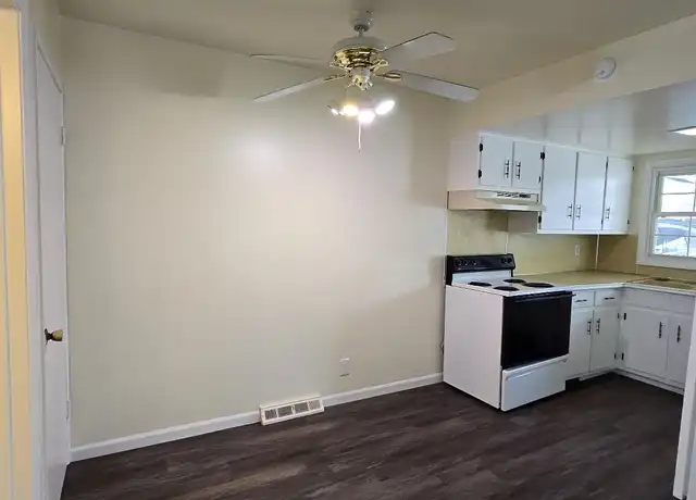 Property at 901 Butternut Dr, Holland, MI, 49424, 1 bed, 1 bath, [object Object]