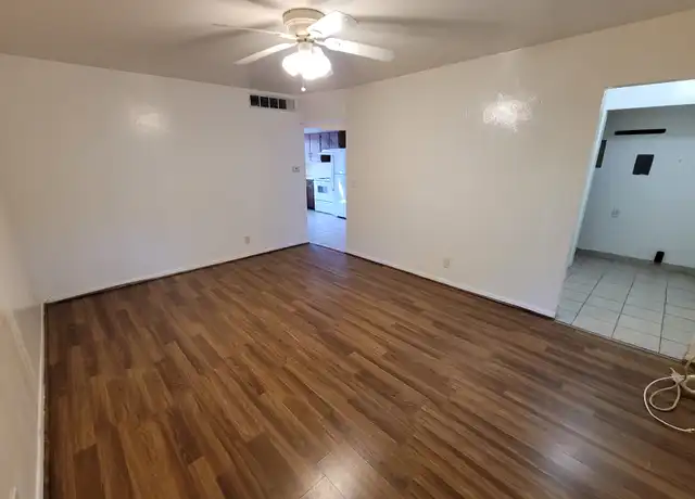 Property at 901 Butternut Dr, Holland, MI, 49424, 1 bed, 1 bath, [object Object]