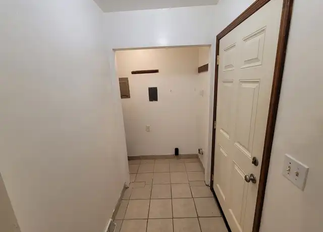 Property at 901 Butternut Dr, Holland, MI, 49424, 1 bed, 1 bath, [object Object]