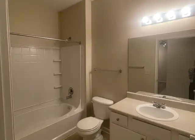 Property at 600 Vista Lake Dr #204, Candler, NC, 28715, 3 beds, 2 baths, [object Object]
