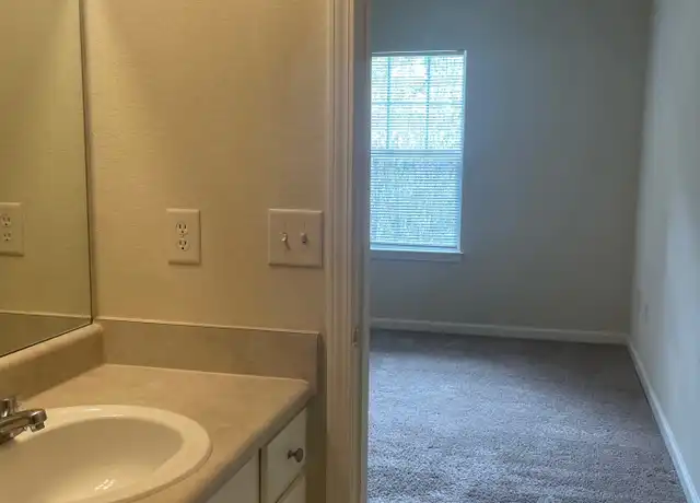 Property at 600 Vista Lake Dr #204, Candler, NC, 28715, 3 beds, 2 baths, [object Object]