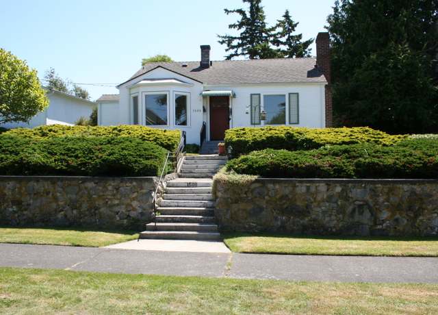 Photo of 1509 7th St, Anacortes, WA 98221