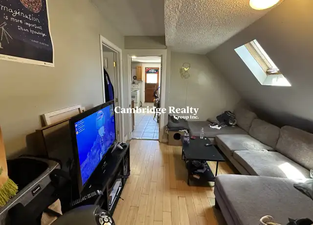 Property at 326 Washington St Unit 3, Somerville, MA, 02143, 2 beds, 1 bath, [object Object]