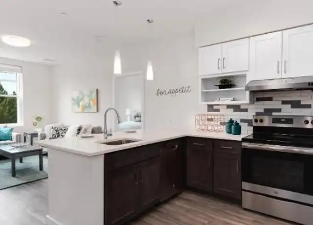 Property at 10 Park Row W, Providence, RI, 02903, 2 beds, 2 baths, [object Object]