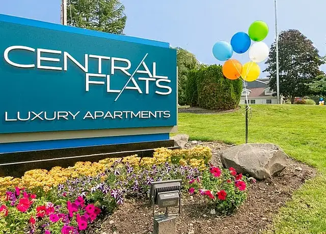 Photo of 1024 Central Ave N, Kent, WA 98032