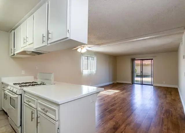 Photo of 33255 Date Palm Dr, Cathedral City, CA 92234