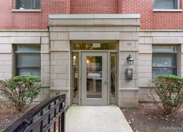Property at 757 W 14th St Unit 3B, Chicago, IL, 60607, 3 beds, 2 baths, [object Object]