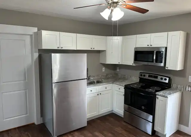 Property at 227 Union St, Manchester, CT, 06042, 2 beds, 1 bath, [object Object]
