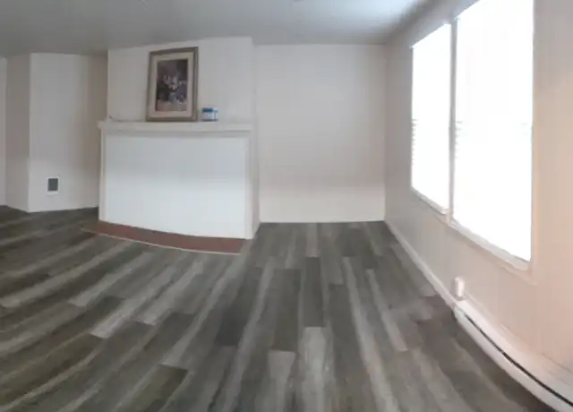 Property at 1927 W 2nd Ave Unit 4, Spokane, WA, 99201, 1 bed, 1 bath, [object Object]