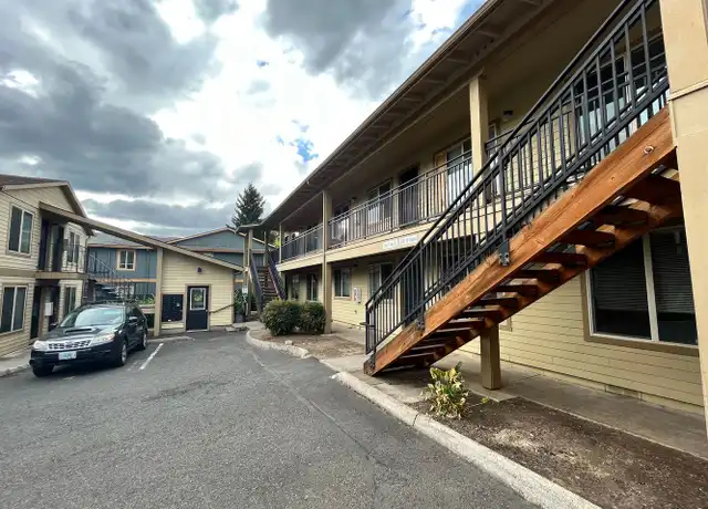 Property at Division Apartments by Star Metro - 2703-2723 SE Division St, Portland, OR, 97202, 2 beds, 1 bath, [object Object]