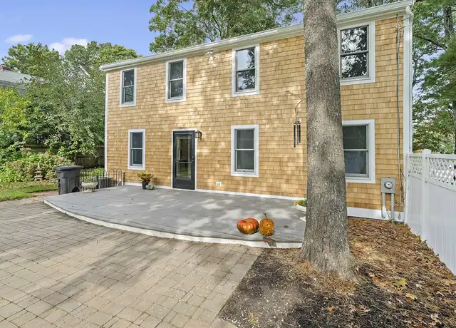 Property at 8 Winthrop Ave, Duxbury, MA, 02332, 4 beds, 2 baths, [object Object]