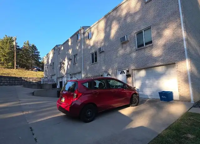 Property at 414 Park Dr Unit 5, Canonsburg, PA, 15317, 2 beds, 1.5 baths, [object Object]