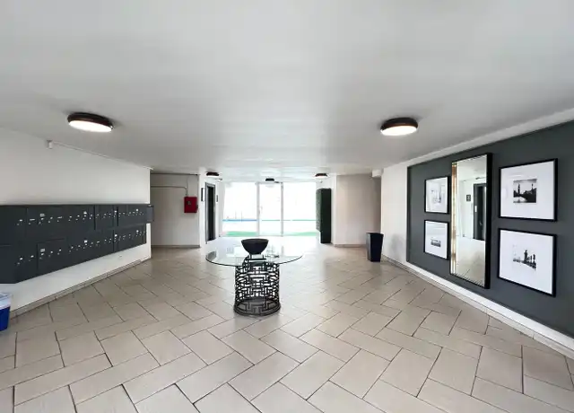 Property at 6170 Reseda Blvd Unit 6170-314, Tarzana, CA, 91335, 1 bed, 1 bath, [object Object]