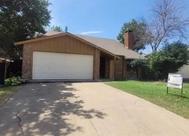 Property at 2302 Placid Dr, Carrollton, TX, 75007, 4 beds, 2 baths, [object Object]