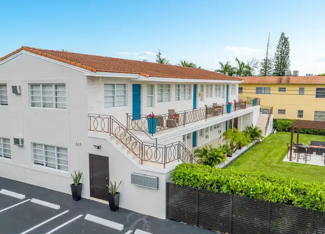 Property at 620 NE 2nd Ct #104, Hallandale Beach, FL, 33009, 1 bed, 2 baths, [object Object]