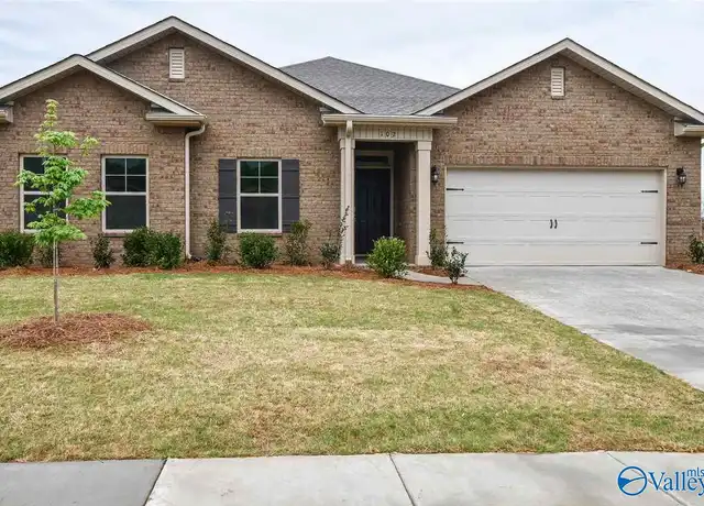 Property at 102 Duskwood Dr, Harvest, AL, 35749, 4 beds, 2.5 baths, [object Object]