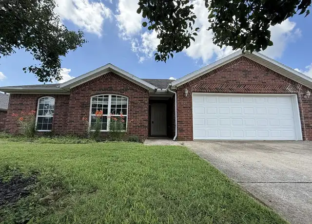 Property at 3905 SW Carriageway Ave, Bentonville, AR, 72712, 3 beds, 2 baths, [object Object]