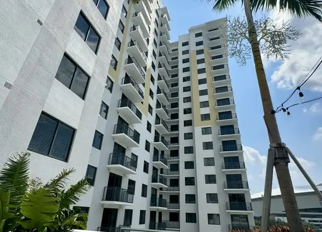 Property at 1724 3rd Ave S Unit 2, St. Petersburg, FL, 33705, 1 bed, 1 bath, [object Object]