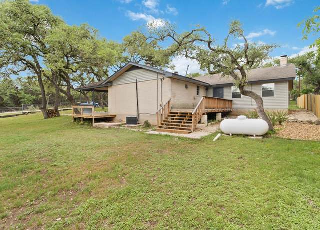 Photo of 634 Flatrock Dr, Canyon Lake, TX 78133