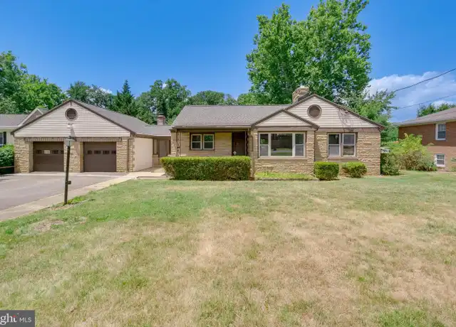 Property at 1206 Riverview Ln, Woodbridge, VA, 22192, 4 beds, 2 baths, [object Object]